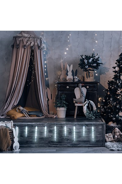 Светодиодная гирлянда (холодный свет) Vagas Сосульки 32 LED 2,1 м 220V 55131