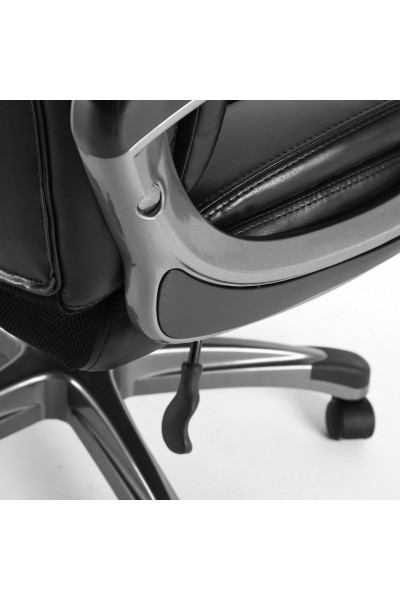 Кресло руководителя Brabix Premium Solid HD-005 до 180 кг, кожа, черное 531941 Кресло руководителя Brabix Premium Solid HD-005 до 180 кг, кожа, черное 531941