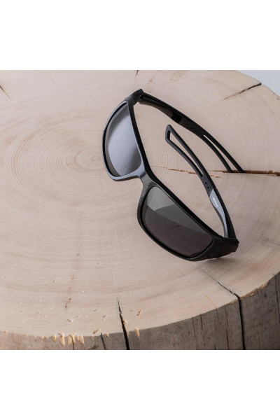 Очки поляризационные в чехле Premier Fishing (PR-OP-55408-G-B) Очки поляризационные в чехле Premier Fishing (PR-OP-55408-G-B)